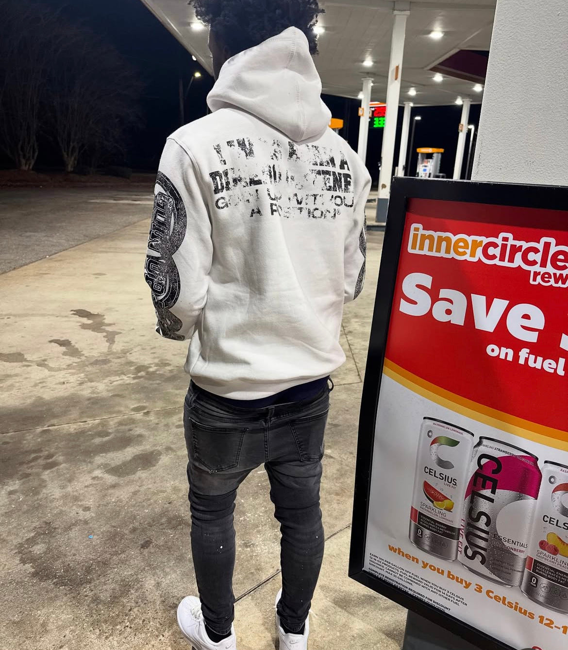 BORN A DINERO OBTENER “Distressed Embroidery w/ Rhinestone Hoodie”