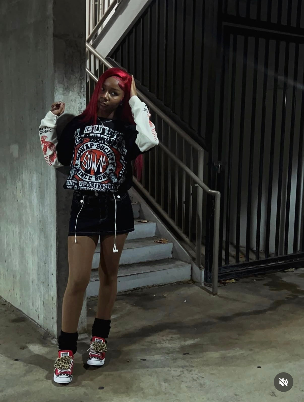 *NEW* in GUWAP WE TRU$T “Double Layer Longsleeve”